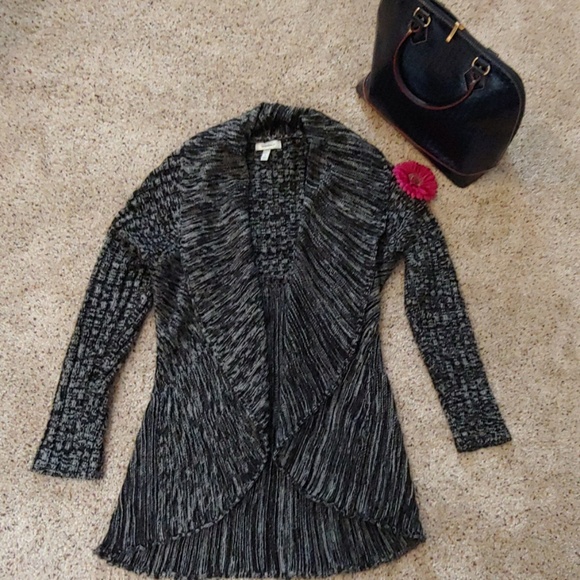 dressbarn Sweaters - Pretty dressbarn cardigan
